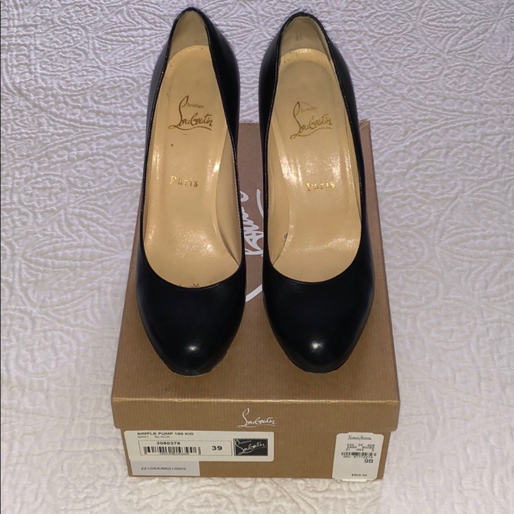 Christian Louboutin Simple Round Toe - image 1